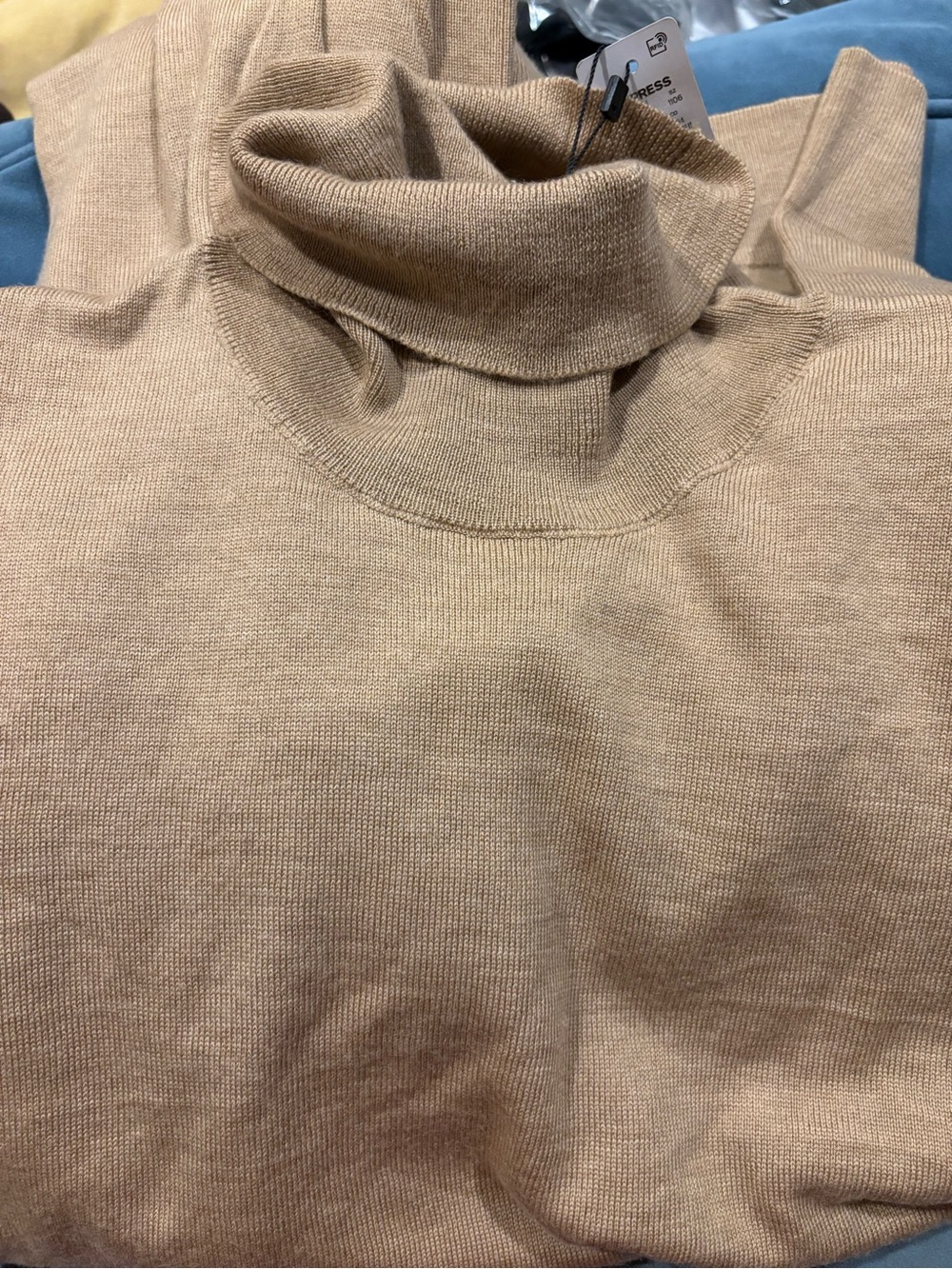 Express-Men Turtleneck-Biege